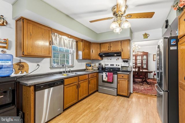 814 CALEDONIA ST, Philadelphia, PA 19128