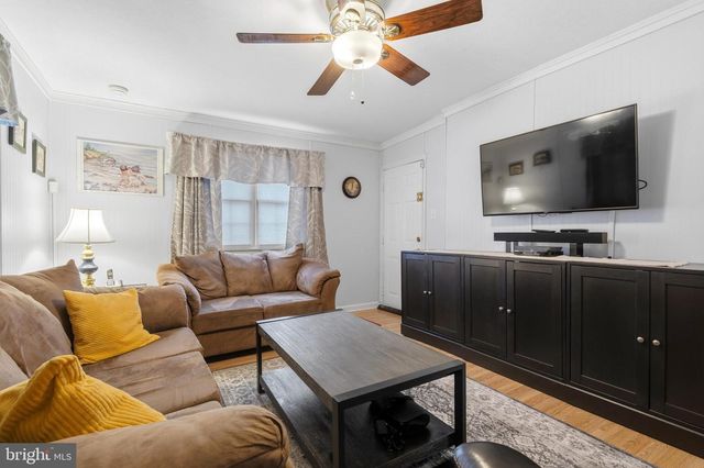 814 CALEDONIA ST, Philadelphia, PA 19128