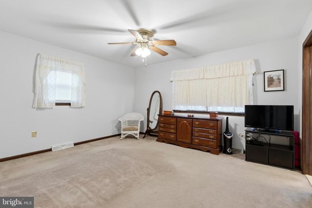 814 CALEDONIA ST, Philadelphia, PA 19128