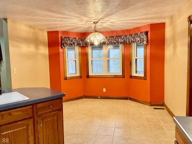 1564 W County Road 1050 S, Cloverdale, IN 46120