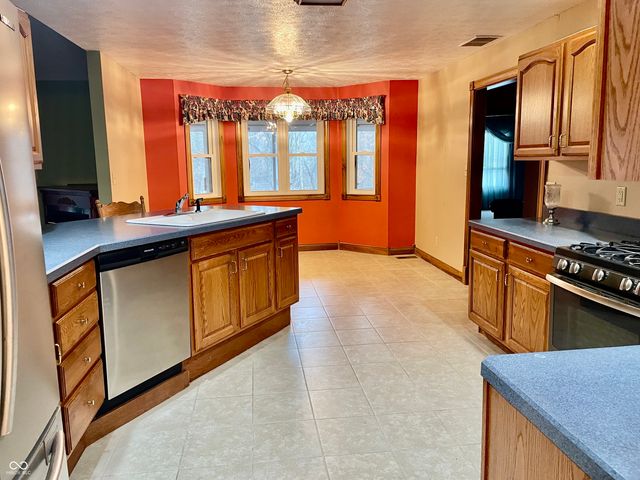 1564 W County Road 1050 S, Cloverdale, IN 46120