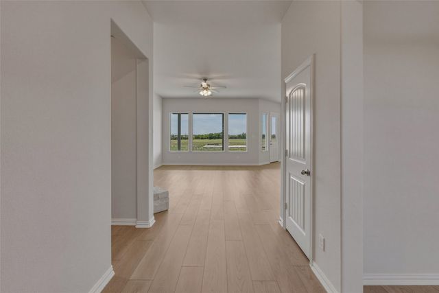 136 Hillview Trail, Decatur, TX 76234