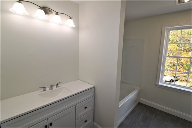 121 Hillcrest Avenue, Providence, RI 02909