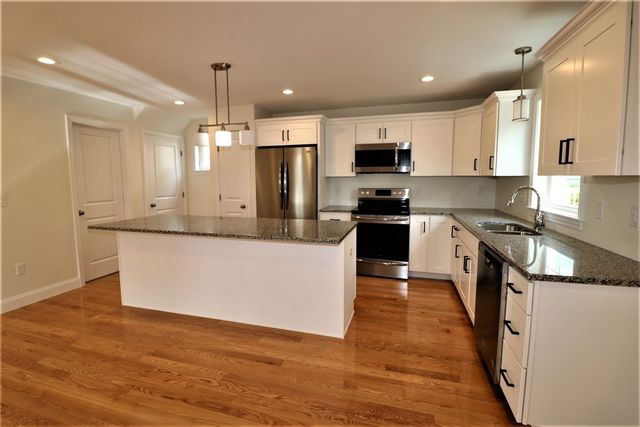 121 Hillcrest Avenue, Providence, RI 02909
