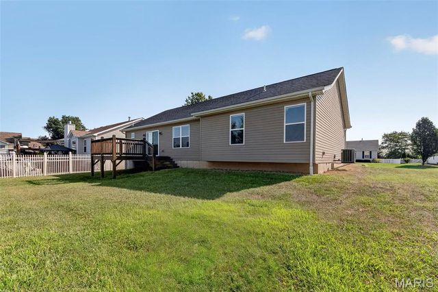 13 Berkshire Court, Troy, MO 63379