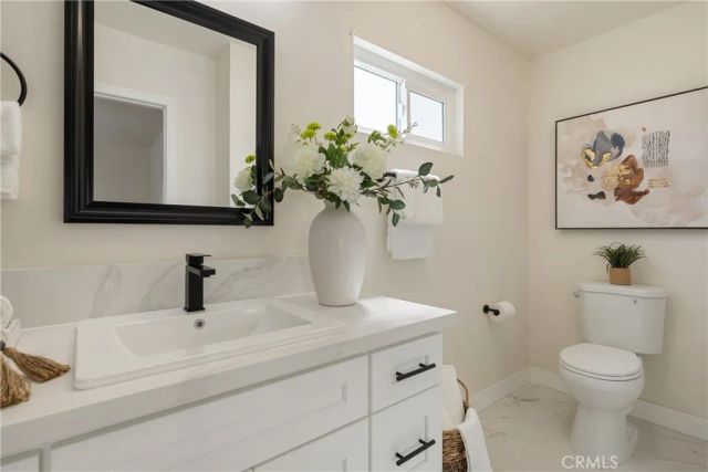 3501 W 59th, Los Angeles, CA 90043