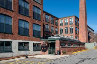 160 Fremont St 204, Worcester, MA 01603