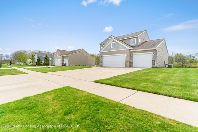 7590 Yarberry Court, Grand Ledge, MI 48837