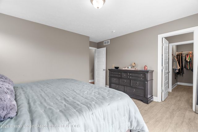 7590 Yarberry Court, Grand Ledge, MI 48837