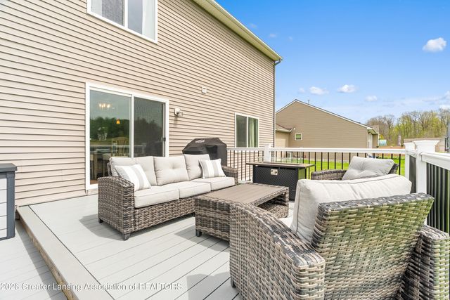 7590 Yarberry Court, Grand Ledge, MI 48837
