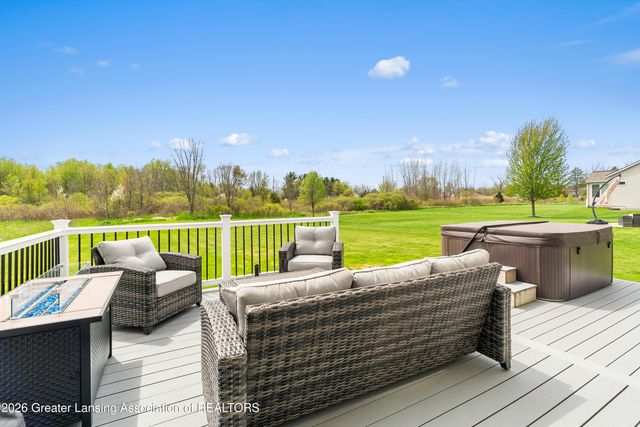 7590 Yarberry Court, Grand Ledge, MI 48837