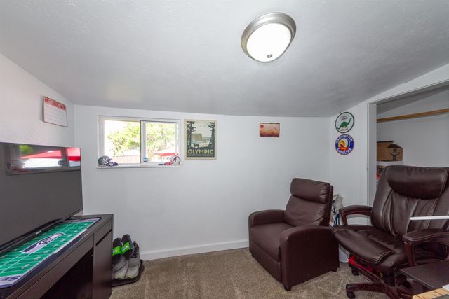 110 HUTCHINSON Rd, Spokane, WA 99212