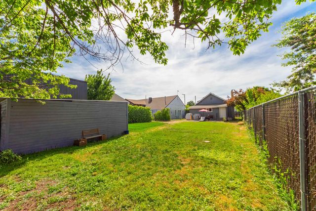 110 HUTCHINSON Rd, Spokane, WA 99212