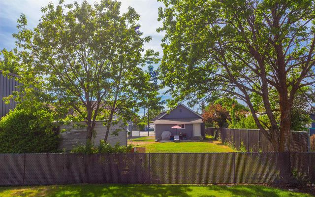 110 HUTCHINSON Rd, Spokane, WA 99212