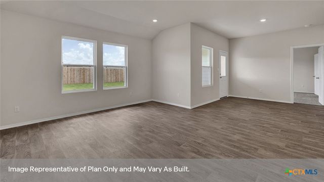 325 HODGES Street, Maxwell, TX 78656