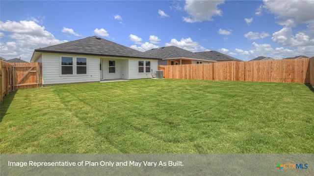 325 HODGES Street, Maxwell, TX 78656