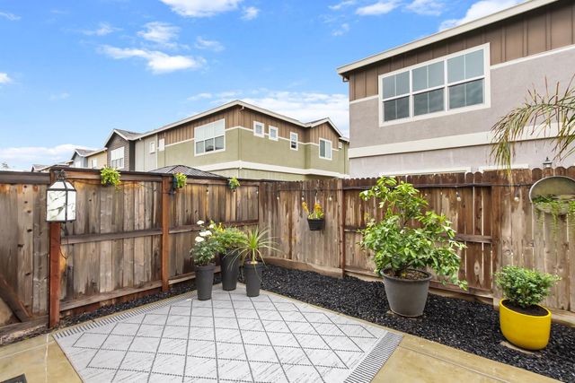 3817 Anders Way, Rocklin, CA 95677