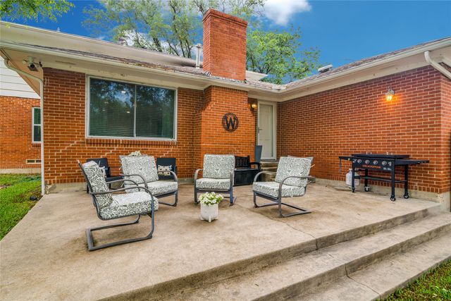 207 Rockbrook Drive, Rockwall, TX 75087