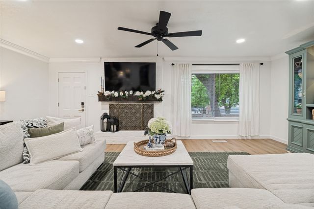 207 Rockbrook Drive, Rockwall, TX 75087