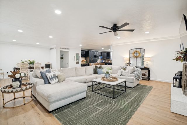 207 Rockbrook Drive, Rockwall, TX 75087
