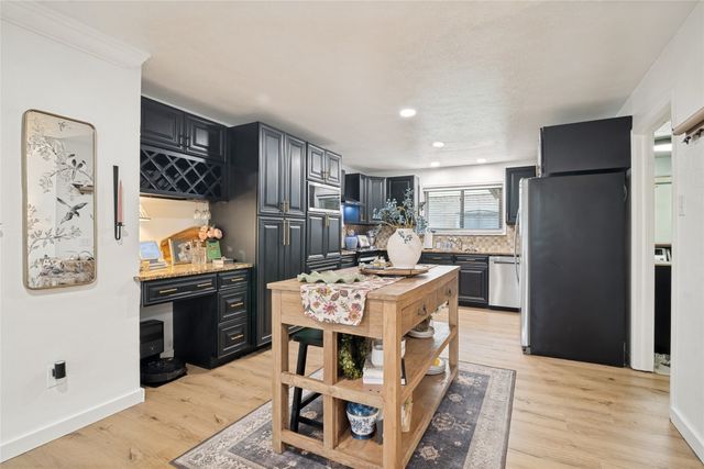 207 Rockbrook Drive, Rockwall, TX 75087