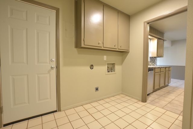 4940 7th Street, Lubbock, TX 79416