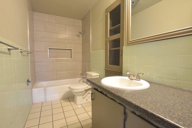 4940 7th Street, Lubbock, TX 79416