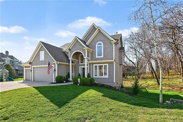 1585 Sugar Maple Lane, Liberty, MO 64068