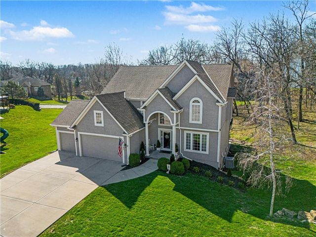 1585 Sugar Maple Lane, Liberty, MO 64068