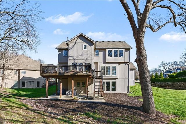 1585 Sugar Maple Lane, Liberty, MO 64068