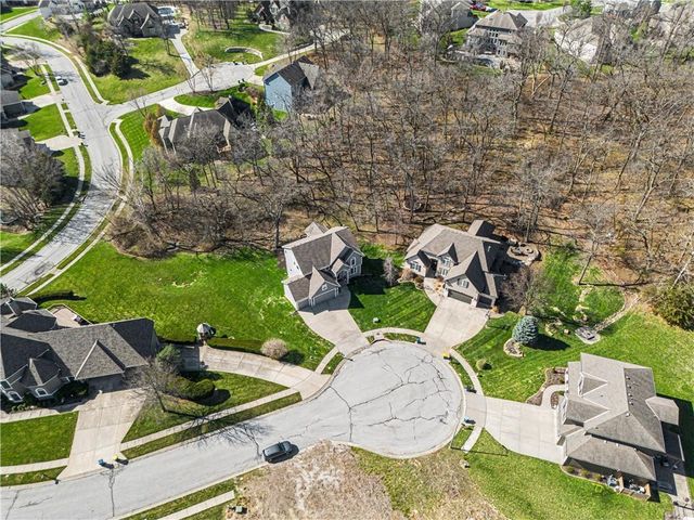 1585 Sugar Maple Lane, Liberty, MO 64068