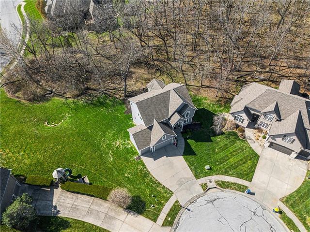 1585 Sugar Maple Lane, Liberty, MO 64068