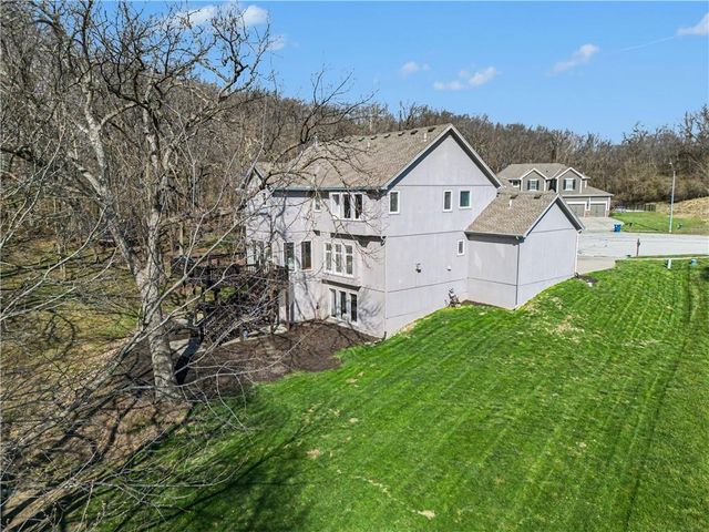 1585 Sugar Maple Lane, Liberty, MO 64068