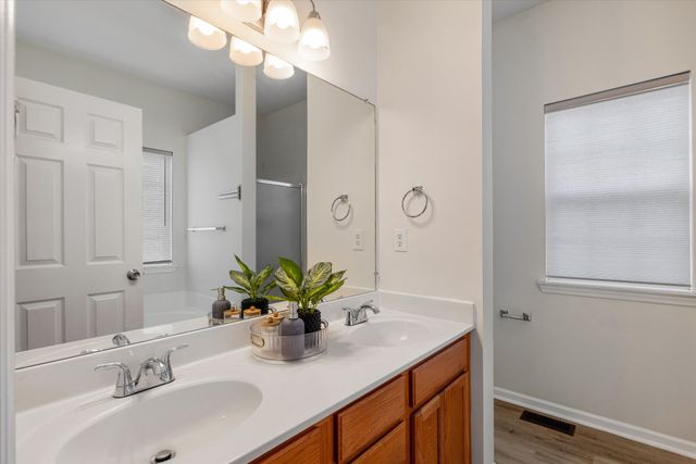 5137 Bay Overlook Dr, Hermitage, TN 37076