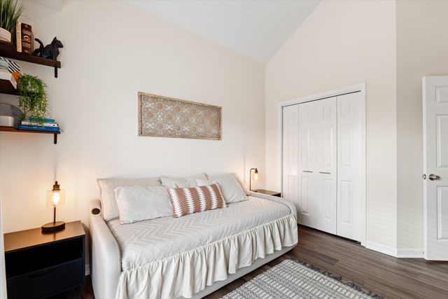 5137 Bay Overlook Dr, Hermitage, TN 37076