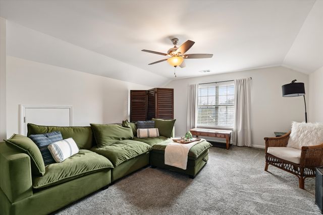 5137 Bay Overlook Dr, Hermitage, TN 37076