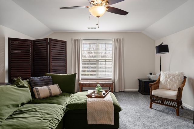 5137 Bay Overlook Dr, Hermitage, TN 37076