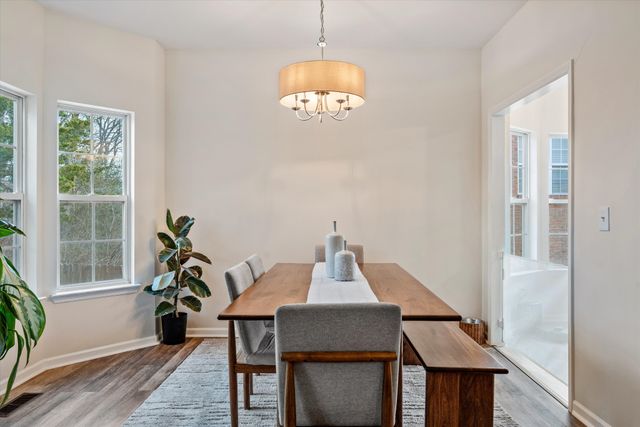 5137 Bay Overlook Dr, Hermitage, TN 37076