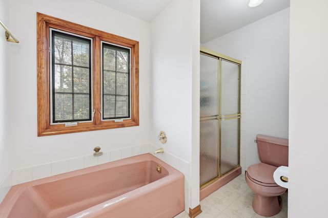 655 Crest Drive, Cary, IL 60013