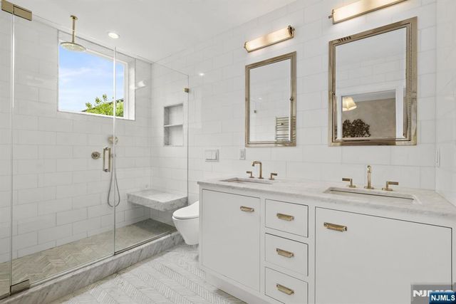 157 10th Street, Hoboken, NJ 07030