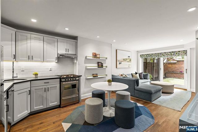157 10th Street, Hoboken, NJ 07030