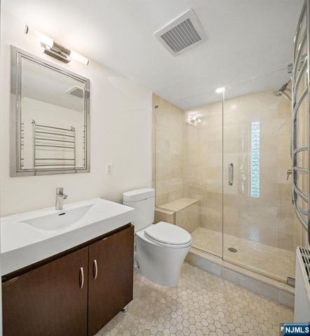 157 10th Street, Hoboken, NJ 07030