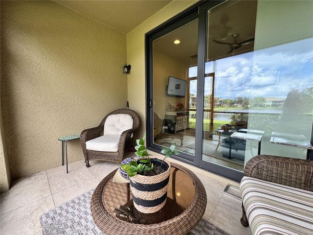 4122 OVERTURE CIRCLE 533, Bradenton, FL 34209