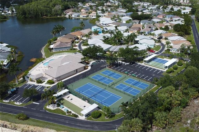 10717 Tropical Moon CT, Estero, FL 33928