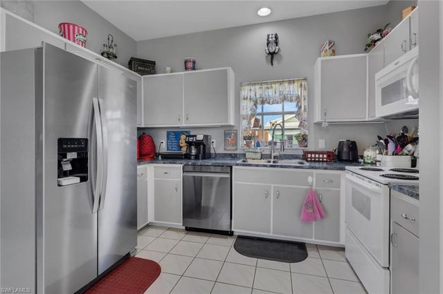 10717 Tropical Moon CT, Estero, FL 33928