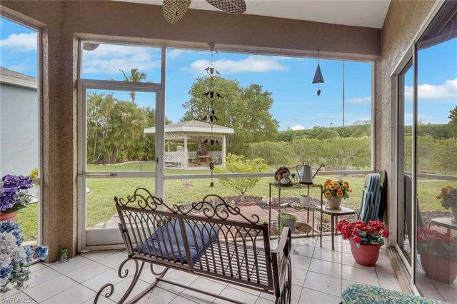10717 Tropical Moon CT, Estero, FL 33928