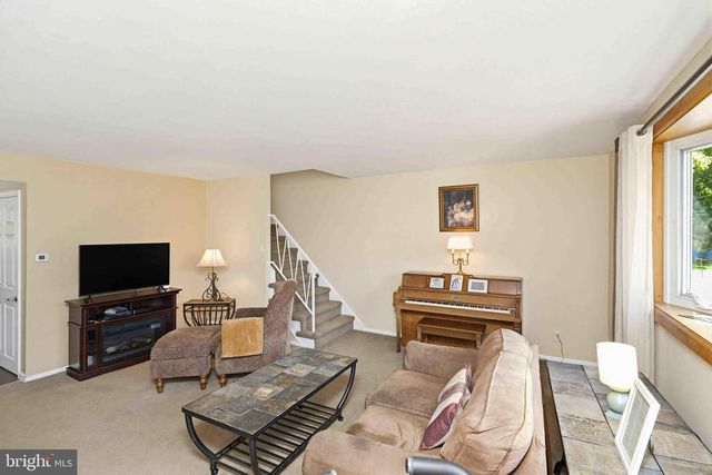 11849 SEWELL RD, Philadelphia, PA 19116