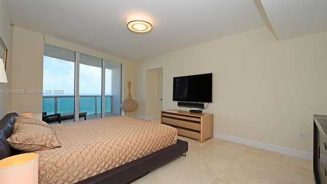 17201 Collins Ave 1508, Sunny Isles Beach, FL 33160