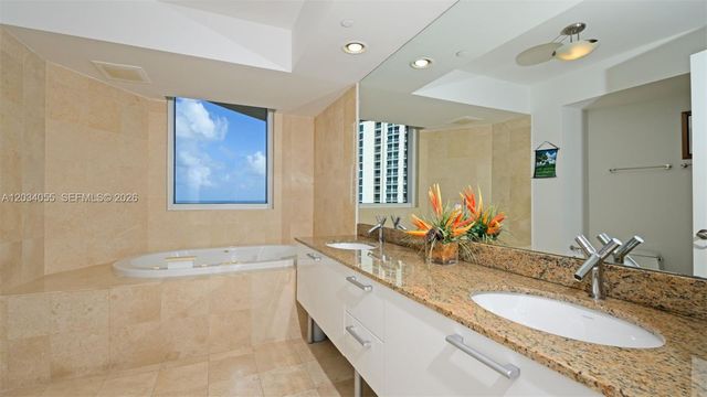 17201 Collins Ave 1508, Sunny Isles Beach, FL 33160