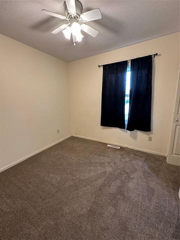 1413 W Washington Street, Winterset, IA 50273